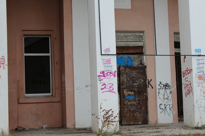 Снести или восстановить: что ждет заброшенные здания Ленинского района - фото 18