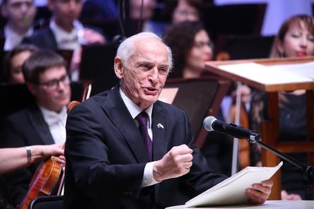 Василий Лановой выступил на Сахаровском фестивале в Нижнем Новгороде