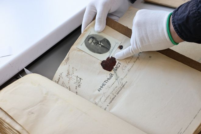 Сотрудники законодательного собрания посетили нижегородский Центральный архив  - фото 3