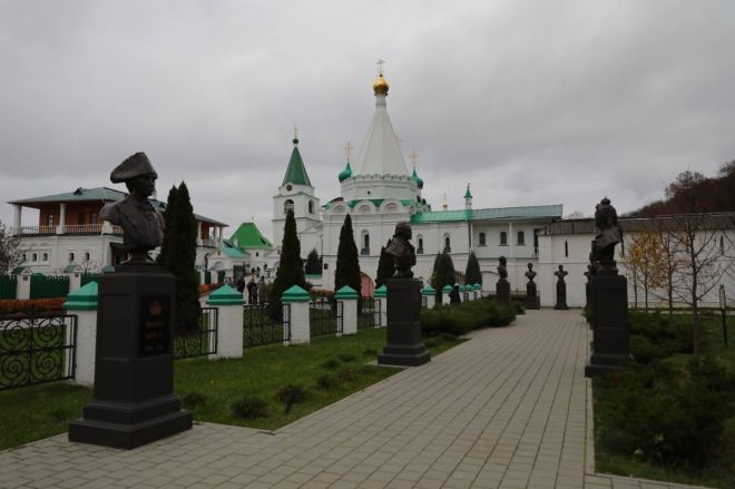 Аллея Рюриковичей открылась в нижегородском монастыре - фото 3