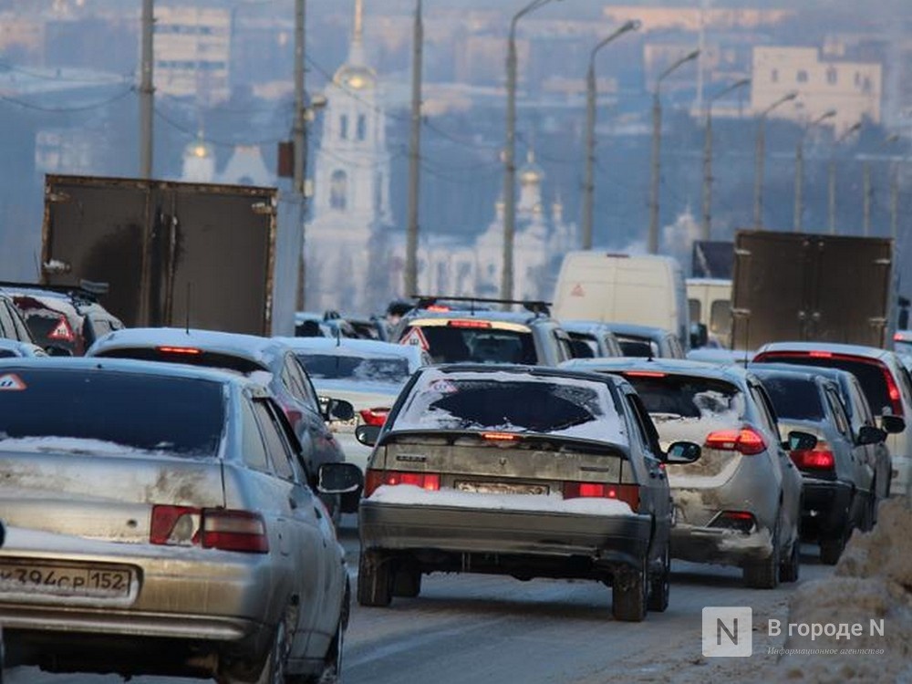 Ограничения на парковку вводятся на 24 улицах Нижнего Новгорода в январе - фото 1