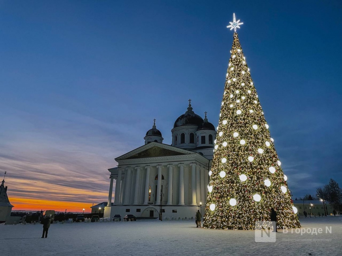 Священник развеял мифы про звезду на новогодней елке - фото 1