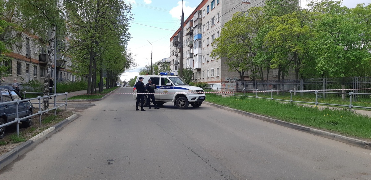 Школу № 26 эвакуировали в Дзержинске из-за сообщения о минировании - фото 1