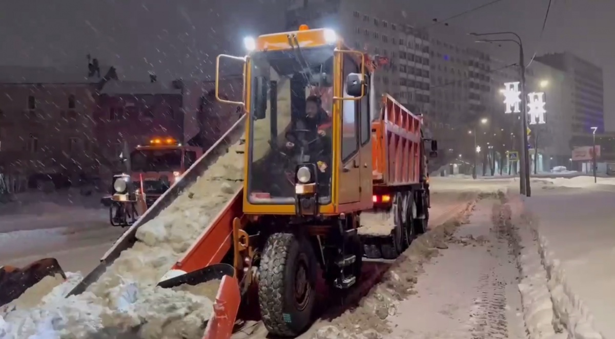 Более 45 000 кубометров снега вывезли с улиц Нижнего Новгорода - фото 1