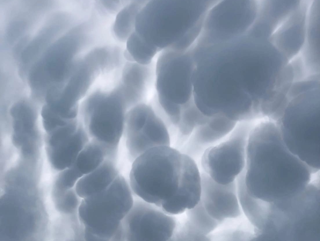 Главный нижегородский синоптик объяснила причину появления тропических облаков - фото 1