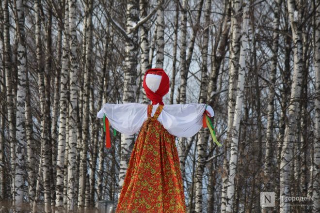 С блинами и в сугробах: как прошла Масленица в Нижнем Новгороде — фоторепортаж - фото 138