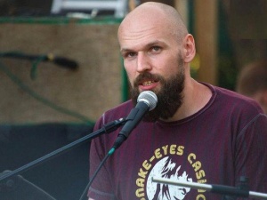 Режиссер из Нижнего Новгорода собирает средства на спектакль о войне