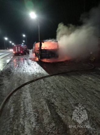 Рейсовый автобус сгорел в Чкаловском районе 15 января - фото 1