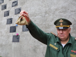 Землю с нижегородских воинских захоронений поместят в артиллерийские снаряды у Главного храма вооруженных сил РФ