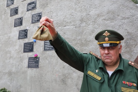 Землю с нижегородских воинских захоронений поместят в артиллерийские снаряды у Главного храма вооруженных сил РФ