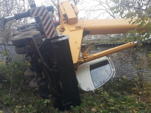 Работники рухнувшего на нижегородский детсад автокрана сбежали с места происшествия