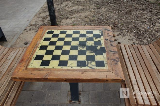 Шахматные столы и детские площадки: как преобразились знаковые места Советского района - фото 44