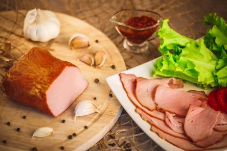 Росконтроль признал негодными 4 из 5 брендов карбонада