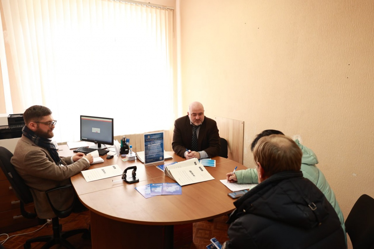 Бесплатную юридическую помощь получили более 200 жителей Дзержинска - фото 1