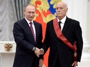 Путин решил увековечить память режиссера Станислава Говорухина