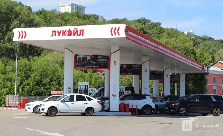 Плачь и смотри: что происходит сейчас на заправках в Нижнем Новгороде &mdash; репортаж &laquo;В городе N&raquo; - фото 27