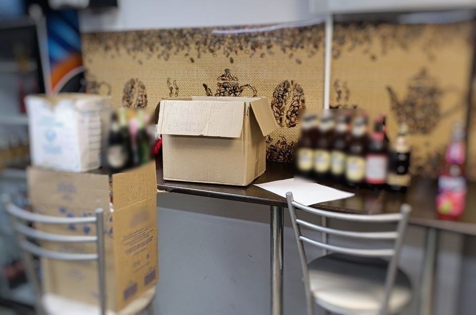 Более 130 единиц алкогольной продукции изъяли из незаконного оборота в Сормове - фото 1