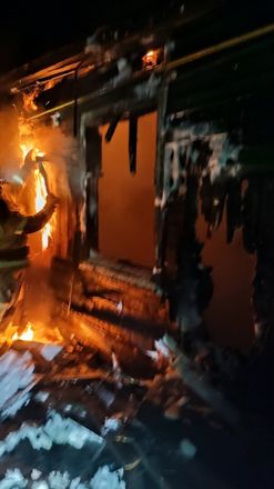 Два человека погибли на пожаре в Княгиниском районе - фото 4