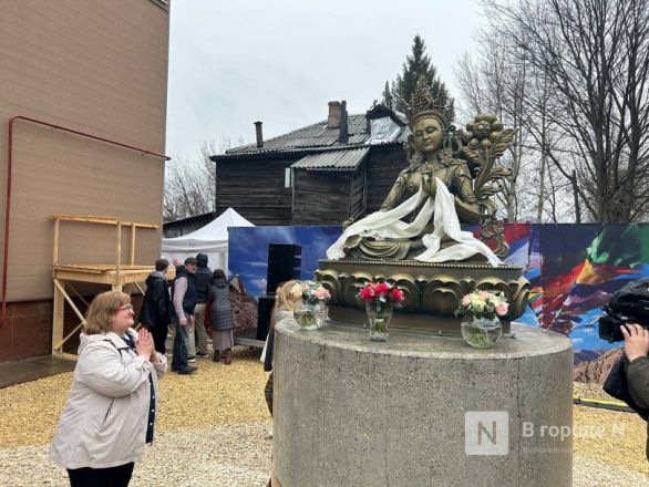 Трехметровую буддийскую статую открыли в Нижнем Новгороде - фото 13