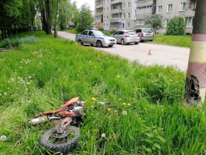 Кстовский школьник врезался в столб на питбайке и погиб