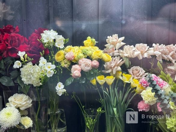 Мужчины, готовьтесь. Рассказываем, сколько стоят цветы к 8 марта в Нижнем Новгороде - фото 1