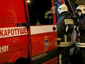 Три десятка человек эвакуировали при пожаре в доме на улице Бринского