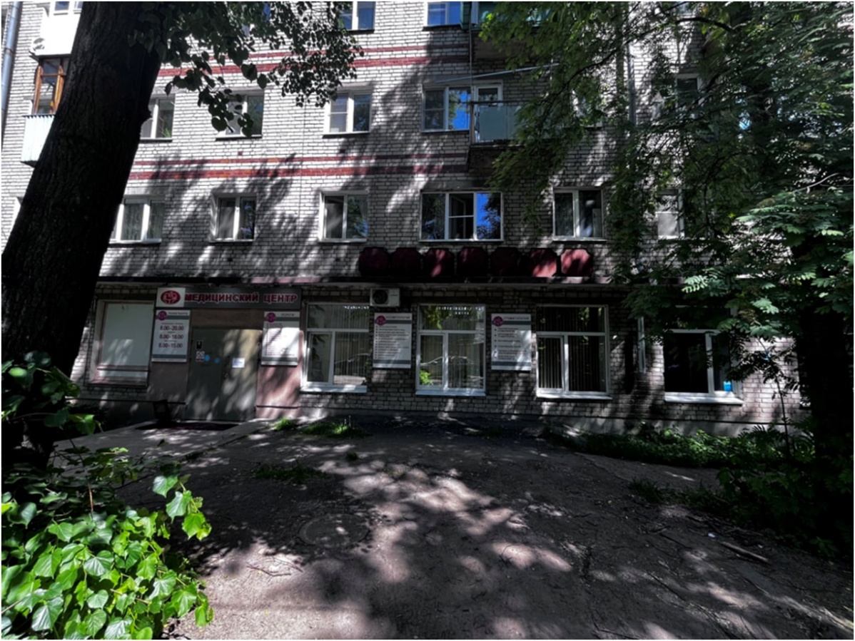 Помещение бывшего медцентра продают у вокзала в Нижнем Новгороде  - фото 1