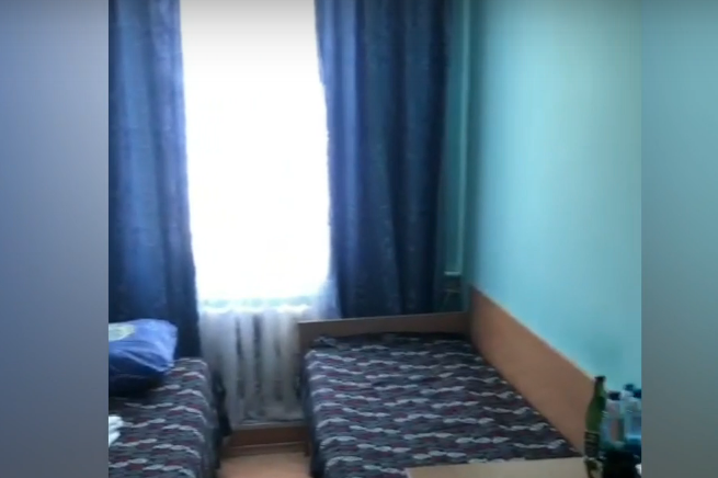 Перед финальной игрой нижегородских волейболистов разместили в общежитии с вахтовиками - фото 1