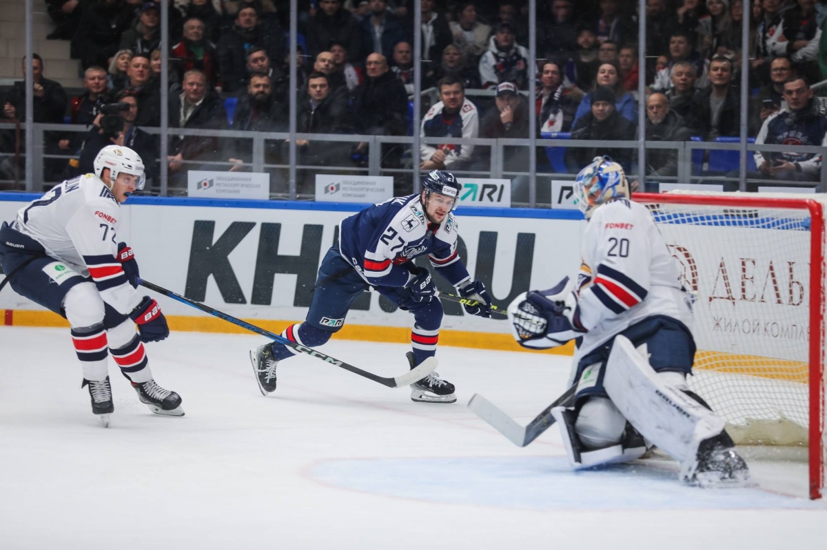 Нижегородское &laquo;Торпедо&raquo; потерпело досадное поражение в матче с &laquo;Металлургом&raquo; - фото 1